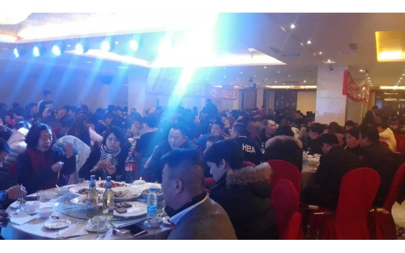 旭派電池遼寧錦州答謝會(huì)500多人參加，場(chǎng)面火熱...